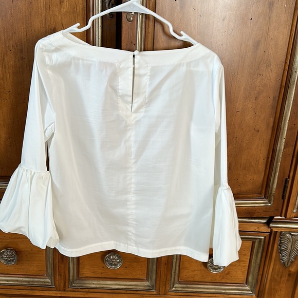 Laundry by Shelli Segal white blouse with puffy sleeves.  Never worn. - Picture 2 of 3